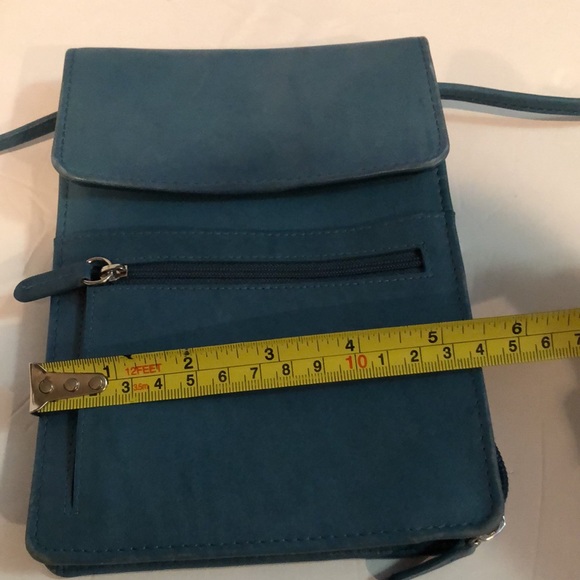 Genuine Leather RFD blocking crossbody purse - Picture 11 of 13